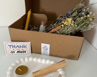 Spiritual Cleansing Kit – Meditation Gift Set with Smudge Bundle & Palo Santo