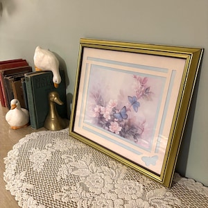 Vintage Butterfly & Floral Wall Art – Soft Pastel Nursery Decor – Gold Frame | 1980s Shabby Chic Home