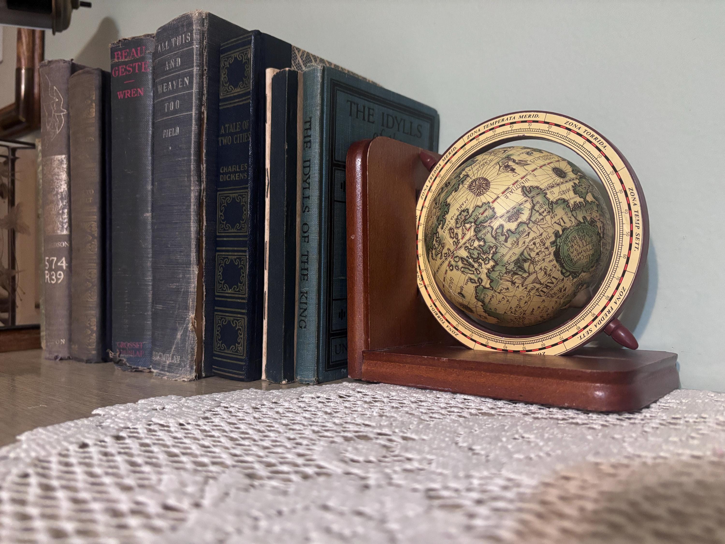 Vintage Rotating Book Shelf - Etsy