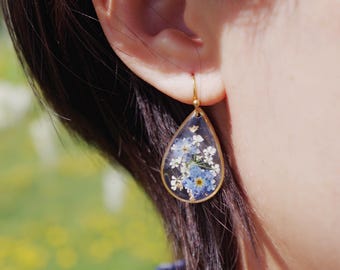 Forget Me Not Drop Earrings, Real Pressed Flower Resin Earrings, Baby’s Breath Teardrop Dangle, Botanical Jewelry Gift for Her, Mom, Wife