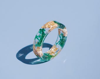 Nature Resin Ring: Real Moss and Gold Foil - Eco-Friendly Gift