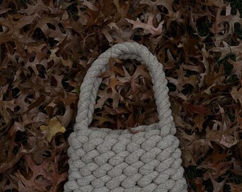 Bolso de hombro de chenilla gruesa color avena