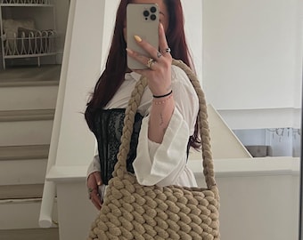 Bolso de hombro de chenilla color avena grueso