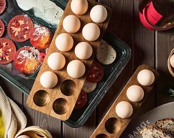 Huevera multicompartimento / Organizador moderno de madera para encimeras de cocina y repostería