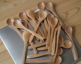 Juego de 10 cucharillas de madera ecológicas para miel, café y postres.
