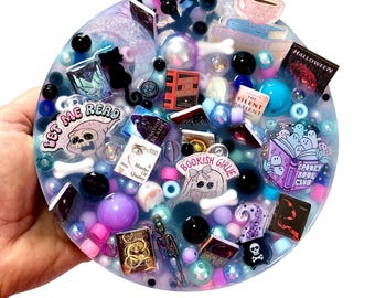 Spooktacular Books Picky Pad - Fidget reutilizable o de silicona para el estrés y la ansiedad, con sorpresa oculta