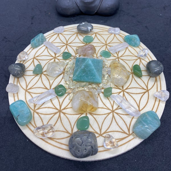 Attract Wealth & Good-Luck Crystal Grid Kit - 6" Grid Board Included - Reiki Charged - Powerful Manifestation Energy - High Vibrational