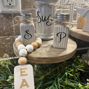 Salt & Pepper Shakers