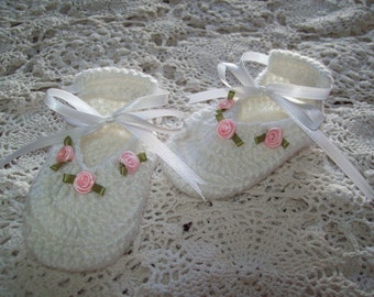 White & Pink Rose Flower BALLET SLIPPERS Satin Ribbon Hand Crochet Baby Girl Booties