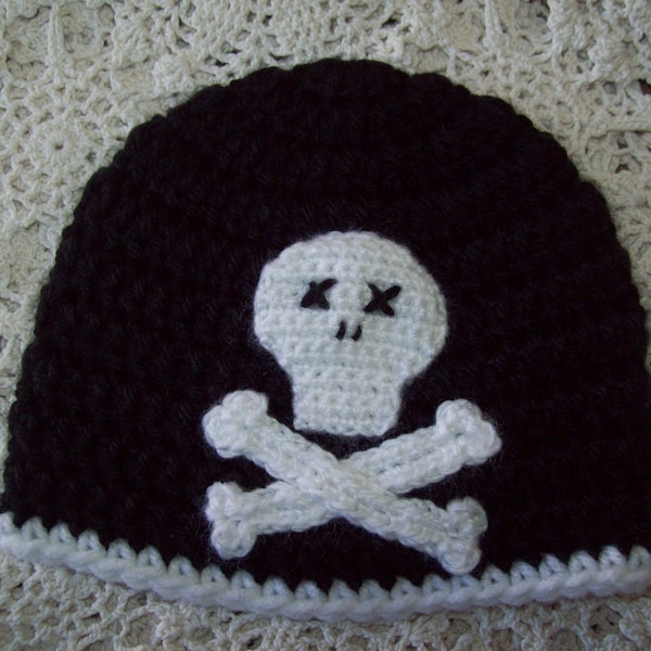 Crochet noir Pirate SKULL and CROSSBONES chapeau Beanie infantile pour bébé bambin Photo Prop doux garçon ou fille