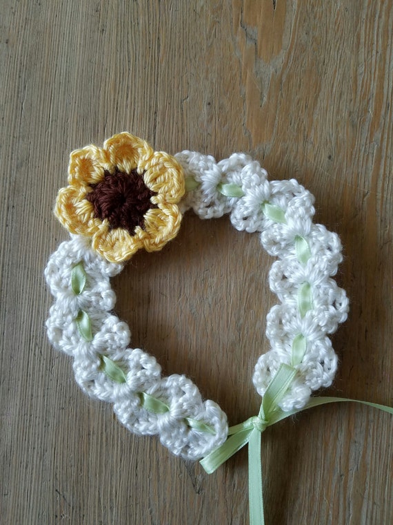 Hand Crochet Yellow Sunflower Baby Girl Infant HEADBAND Adjustable Satin Ribbon Crocheted Sunflower Fall Flower Shower Gift Photo Prop