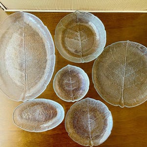 Vintage Arcoroc Aspen Leaf Plates | France Pressed Glass Dishes | Clear Textured Plates (available in different sizes)