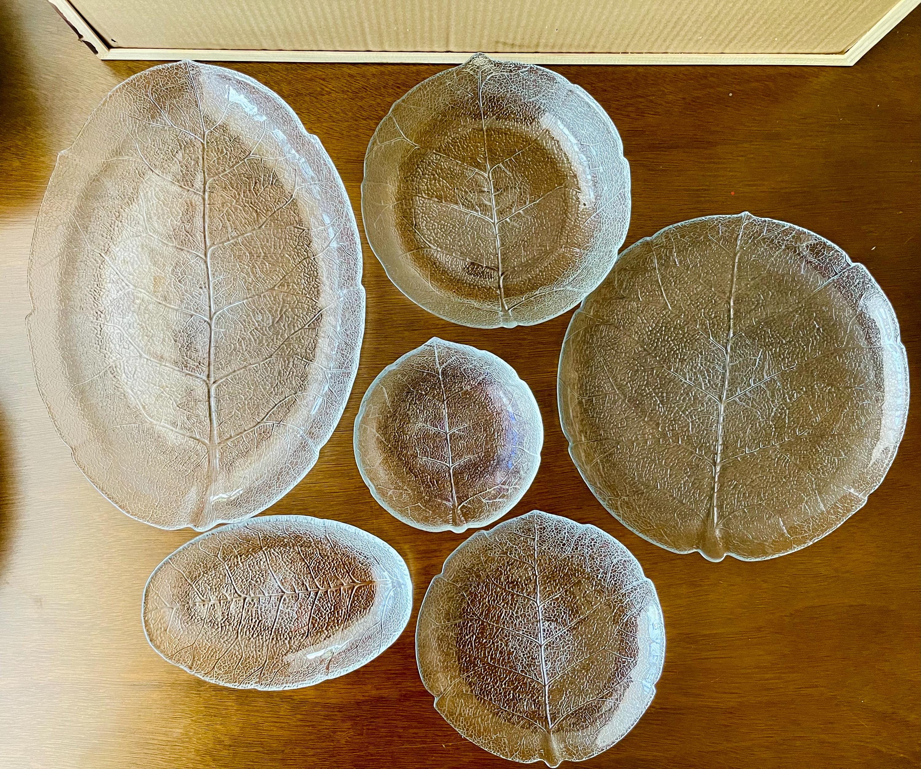 Vintage Arcoroc Aspen Leaf Plates | France Pressed Glass Dishes