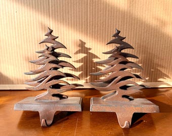 Vintage zware gietijzeren kerstboomkoushangers set van 2 | Rustieke mantelkoushouders | Decoratie open haard voor de feestdagen