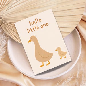 Nouvelle carte de bébé imprimable, voeux de baby shower mignon, carte de bébé de canard minimaliste, art de pépinière neutre, 2 tailles 5 x 7, 4 x 6 pouces, JPEG, PDF