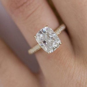 3.5 CT Cushion Cut Engagement Ring 14K Solid Gold Wedding Ring Anniversary Ring Cushion Moissanite Ring Promise Ring for Her Solitaire Ring