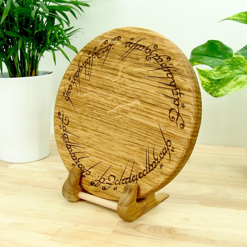Hand made solid Oak Ring of Power inscription engraved chopping board - Lord of the Rings gift by Life UK