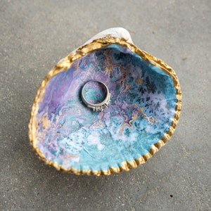 Medium shell ring dish Decoupaged shell Purple, blue, and gold marbling Cockle clam shell image 2