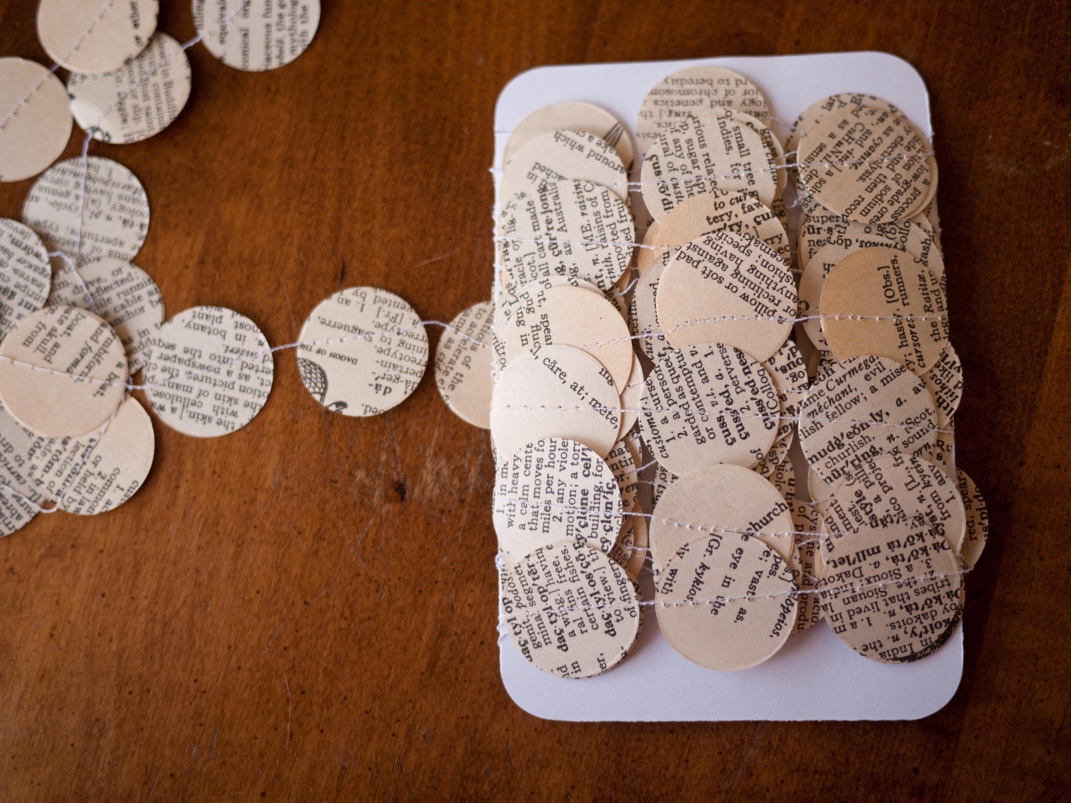 Garland Dictionary Definition at Roberta Rice blog