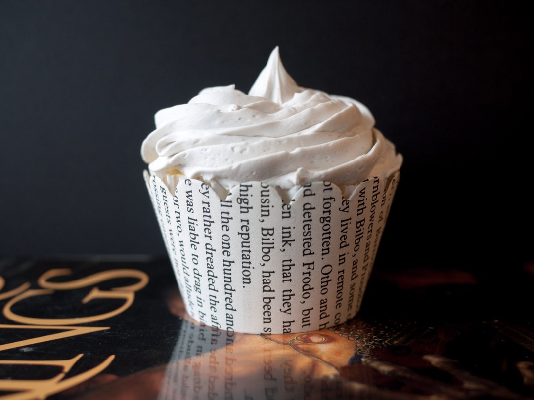 Lord of the Rings Cupcake Wrappers One Dozen Wrappers Book - Etsy