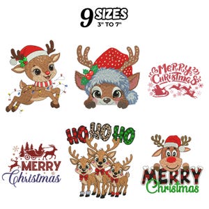 Puede incluir: Una colección de diseños de bordado con temática navideña con renos y frases festivas. Los diseños incluyen renos con gorros de Papá Noel, bufandas y letreros. El texto incluye "Merry Christmas" y "Ho Ho Ho". Tamaños de 7,6 a 17,8 cm.