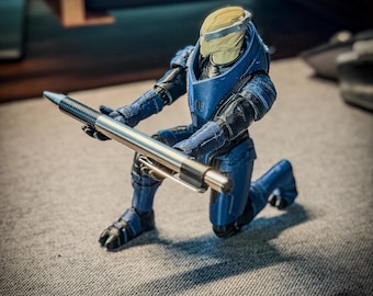 Mass Effect Garrus Vakarian Pen Holder | Desk Organizer | Sci-Fi Office Decor | Custom Collector Gift