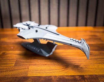 Cumulus-Class Corsair Model Kit – Star Wars-Inspired Collectible Display Figure