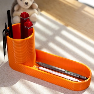 3D Printed Desk Organizer: Tiered Pen & Pencil Holder with Tray