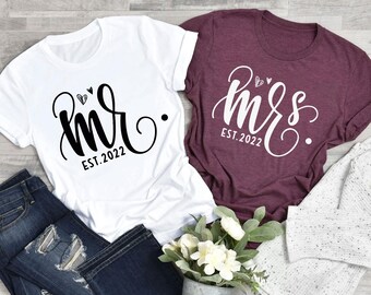 Mr and Mrs Tshirt, Just Married Shirt, Honeymoon Shirt, Bride and Groom Shirts, Personalized Mr and Mrs Est. 2022 Shirts, Bridal Shower Gift