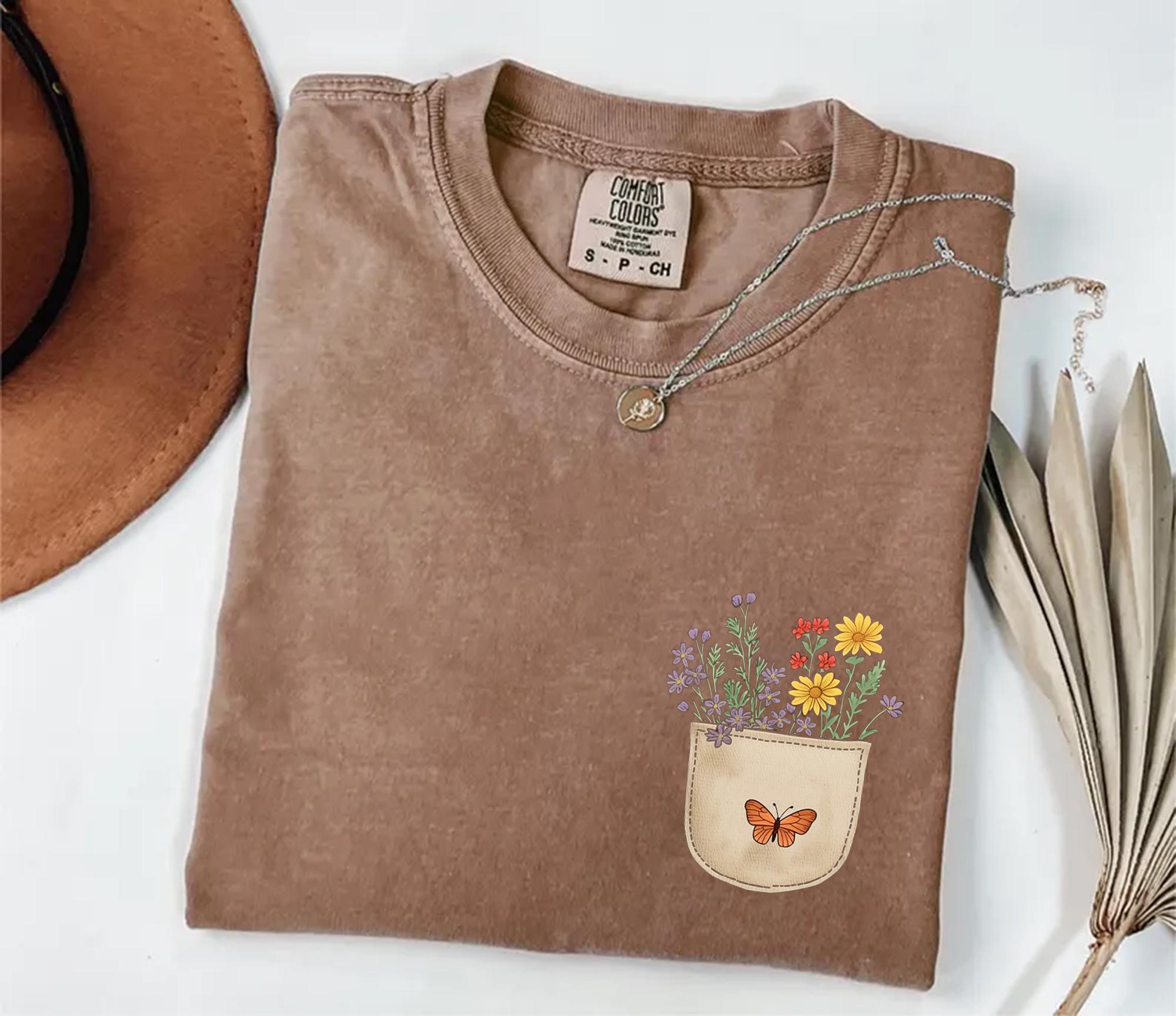 Comfort Colors® Wild Flowers Pocket Shirt, Wildflower Tshirt, Floral Shirt, Botanical Shirt, Flower Shirt, Nature Lover Shirt, Ladies Shirts