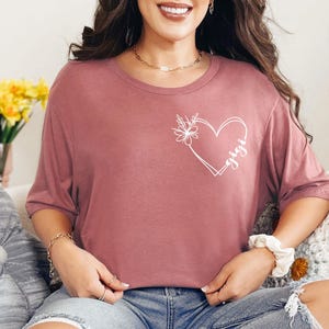 Custom Heart Shirt, Your Name Heart Line Shirt, Cute Heart Shirt, Double Heart Shirt, Love Heart T-Shirt,Personalized Mom T-Shirt,Custom Tee