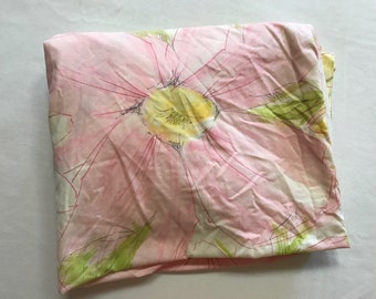 SALE Vintage 1970s Flower Power Twin Fitted Sheet Pink Cannon Monticello Bedding Linens Floral Pretty