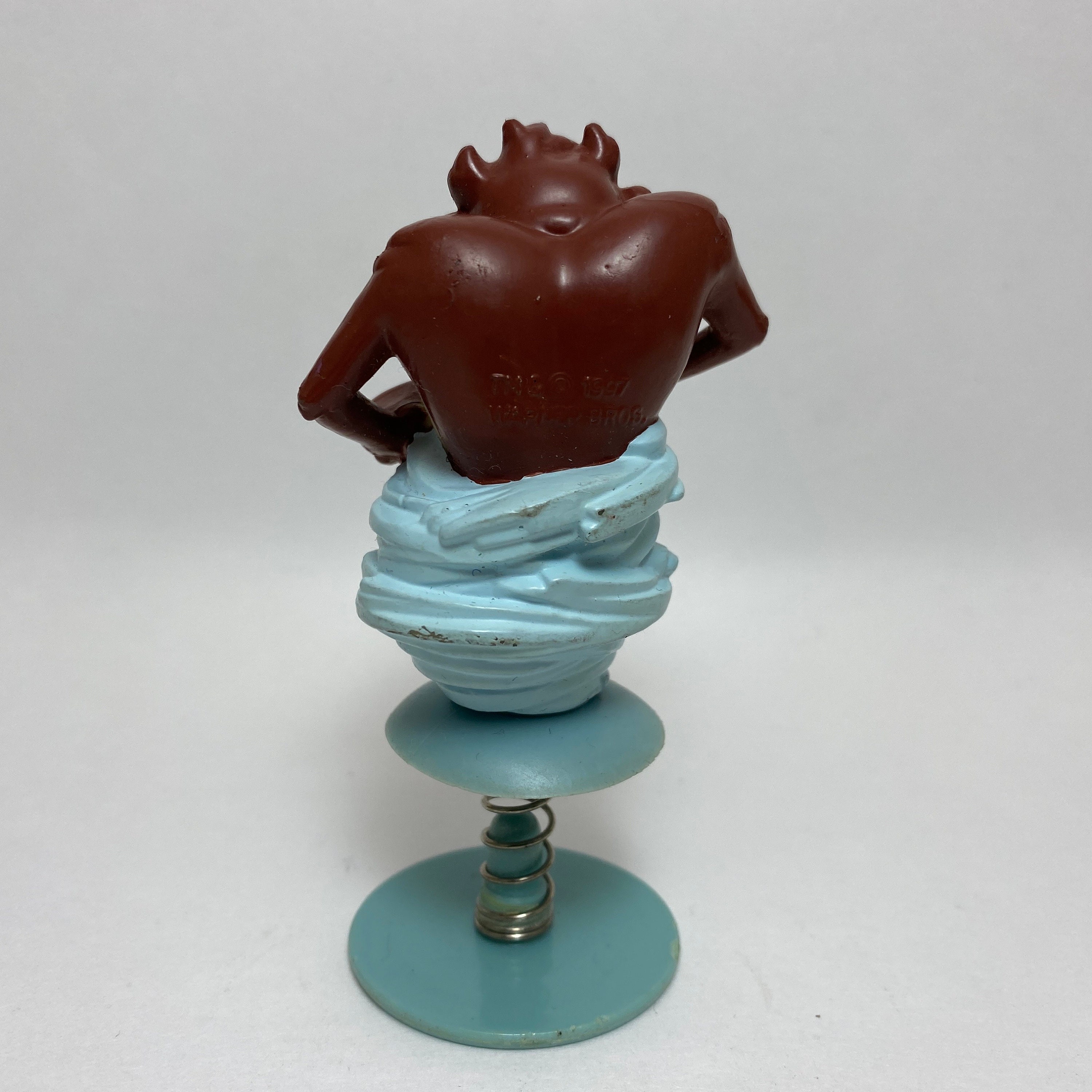 Taz キャンディディッシュ ディスペンサーフィギュア Looney Tunes Tazmanian Devil Spring Loaded Suction Cup Hopping Toy