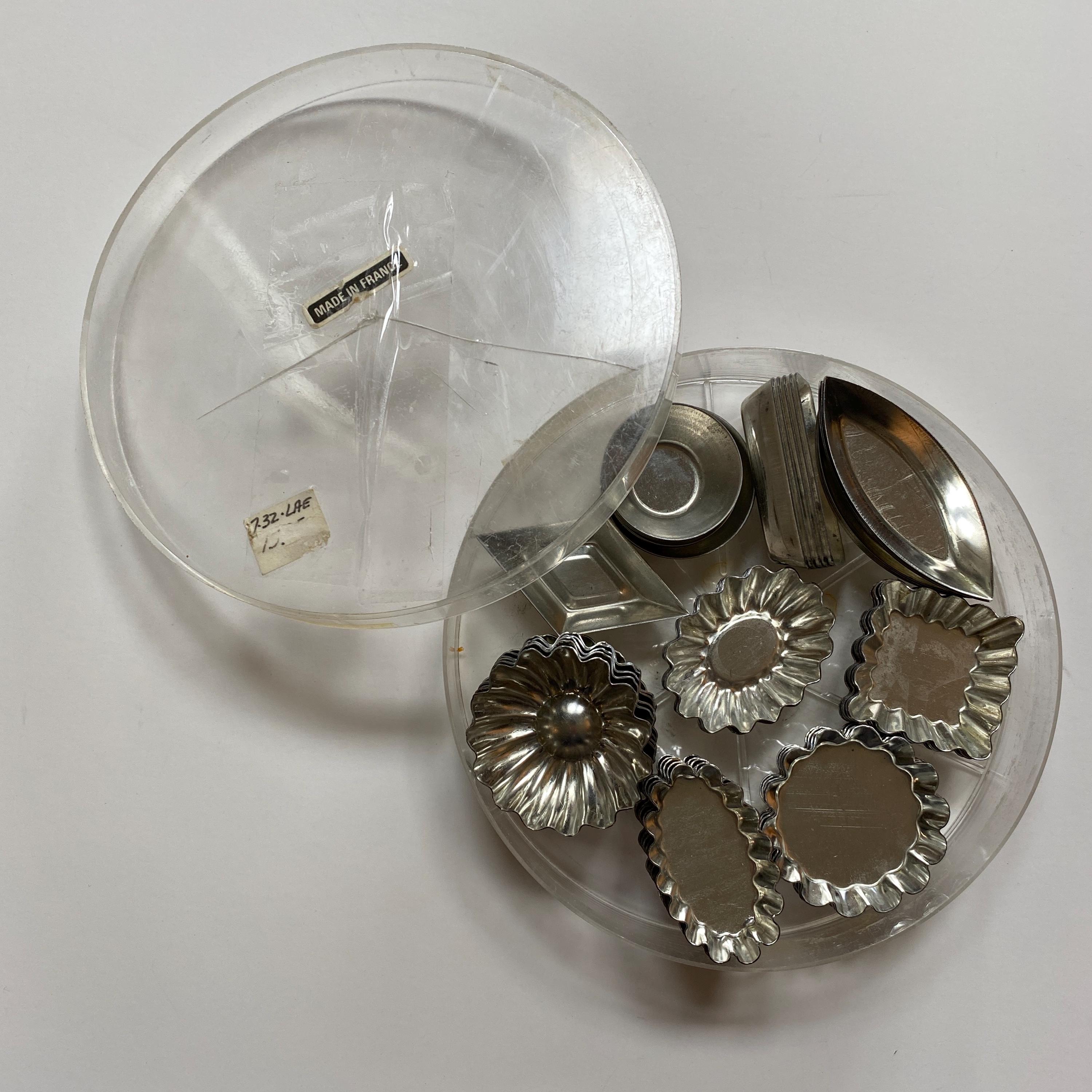 ブリキ製ベーキングモールドカップ 料理アート ミニタルト缶 フランス