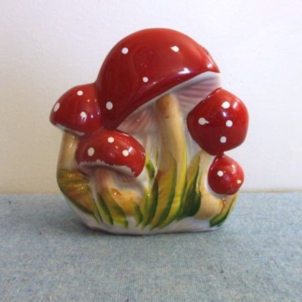 Servilletero - setenta - manchas rojas y blancas - setas de la seta