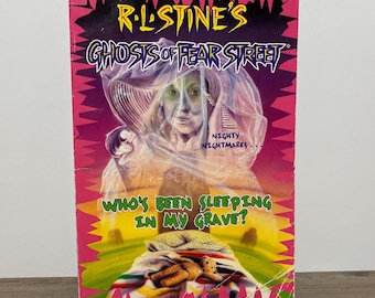 Ghosts of Fear Street #2 Who’s Been Sleeping in my Grave Paperback Chapter Book by RL Stine