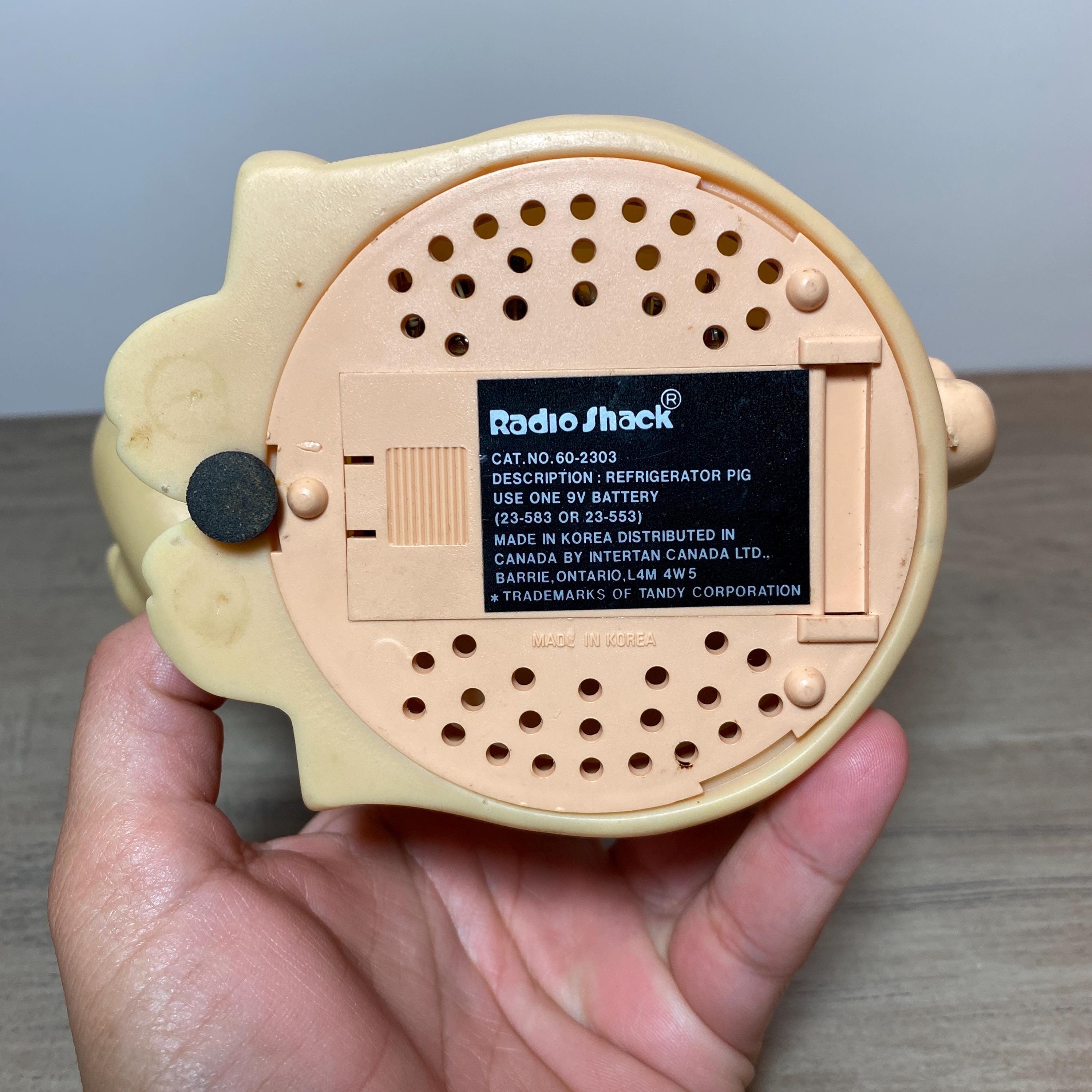 Radio Shack Piggy Light Activated Fridge Oinker Snack Alert 1989