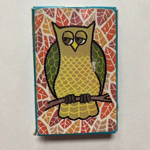 Hibou Jeu de cartes Jeu de cartes complet Soirées de jeu Groovy Poker Rami Old Maid Bridge Hearts Solitaire Ephemera