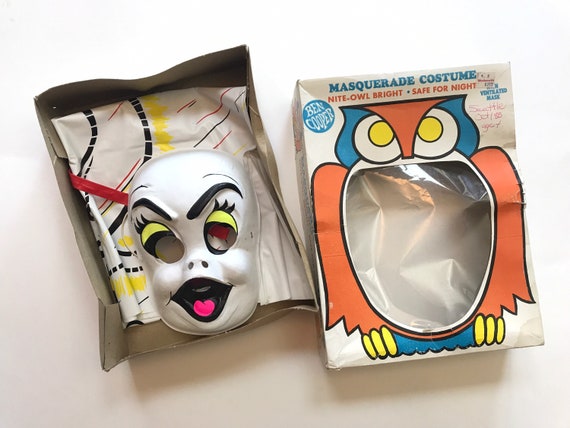 Costume Box and Mask -  Sweden