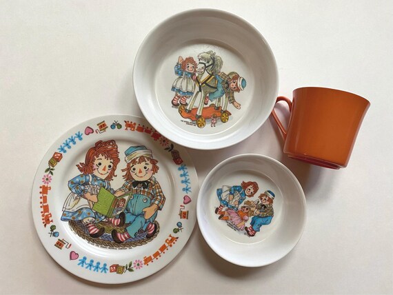 Raggedy Ann and Andy Melamine Dish Set for Kids 1969 Collectible
