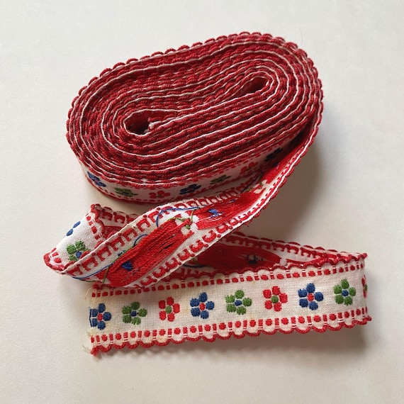 Vintage Embroidered Woven Trim Craft Sewing Supply Red White Blue Flower Print Groovy 70s
