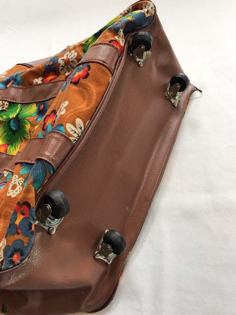 SAVE 25/% Retro Flower Power Carry On Floral Luggage Bag Overnight Retro Groovy Japan Travel with Wheels Large Jumbo Hawaiian Flowers