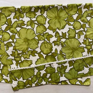 Taie d&#39;oreiller Wabasso Flower Power simple plus grande taille Linge de maison Taie d&#39;oreiller florale verte des années 70