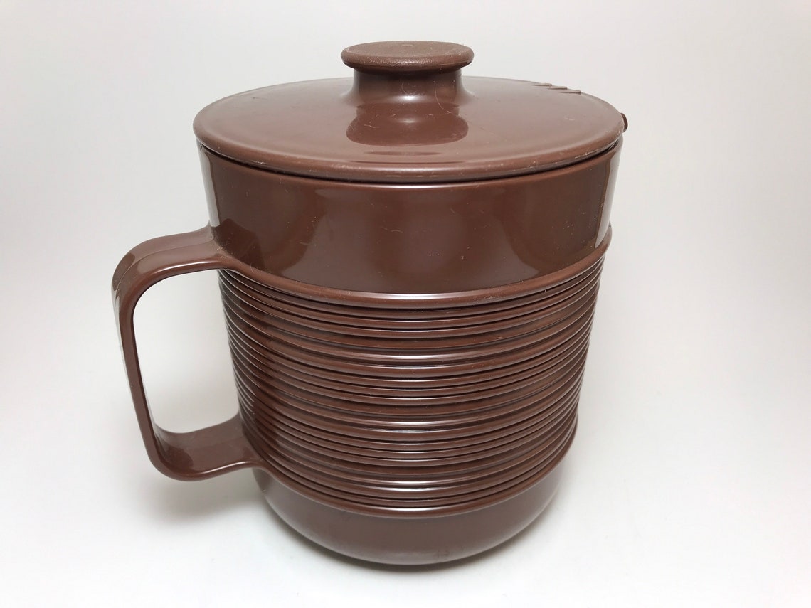 1970s Rubbermaid Juice Pitcher Brown Plastic Kitchen Kitsch Etsy