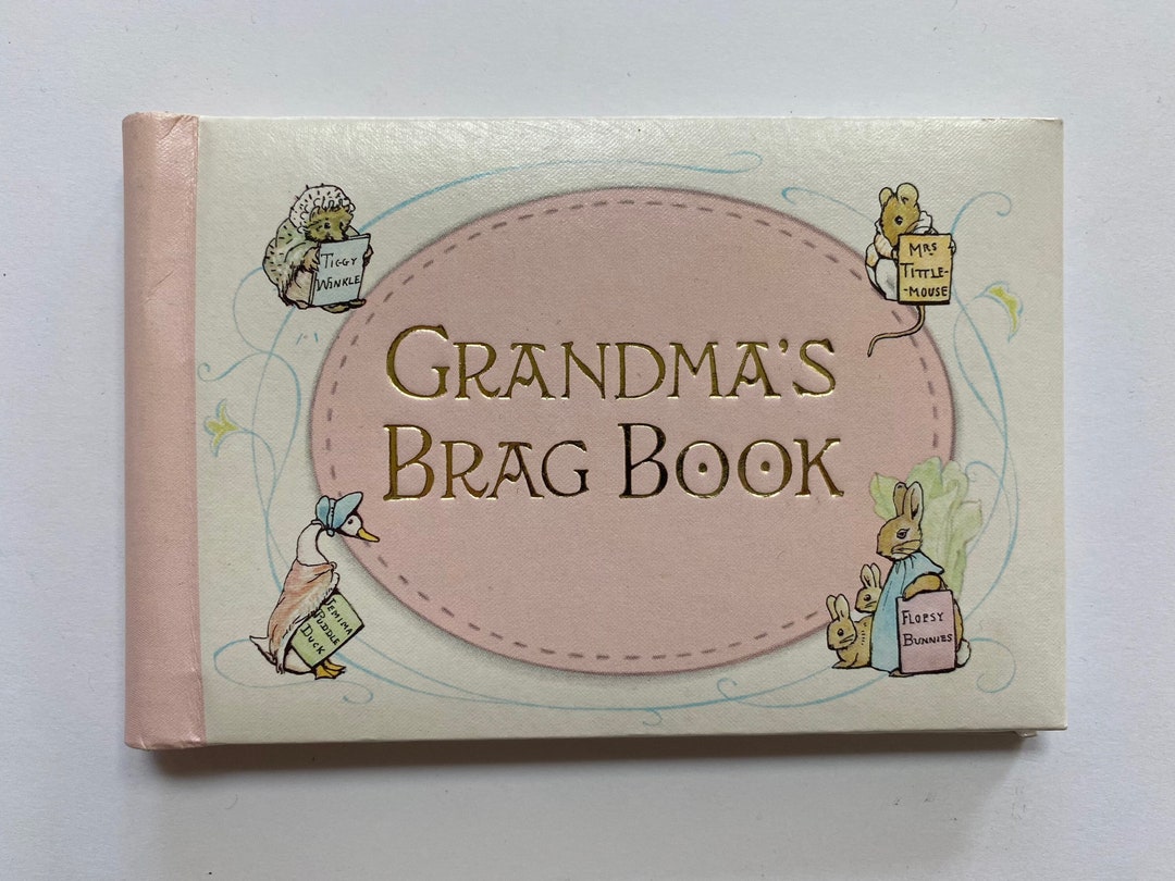Grandmas Brag Book Pocket Photo Album Beatrix Potter 1976 Grand Kids