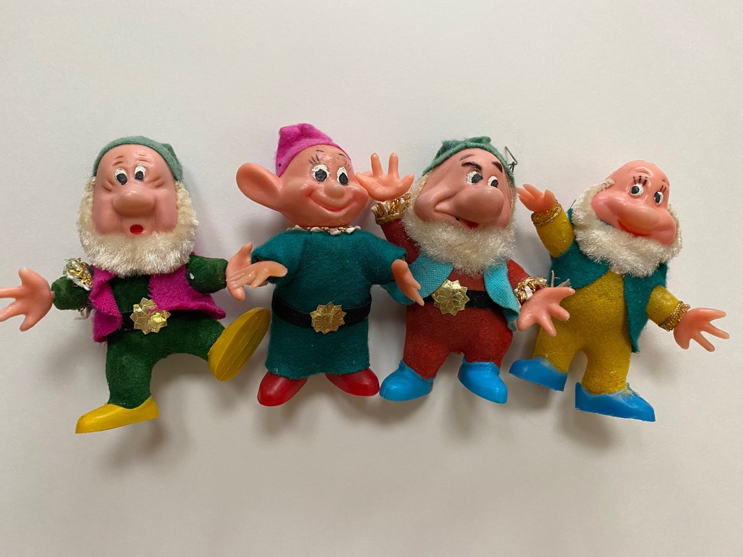 Snow White and the Seven Dwarfs Christmas Tree Ornaments Lot of 4 Cute