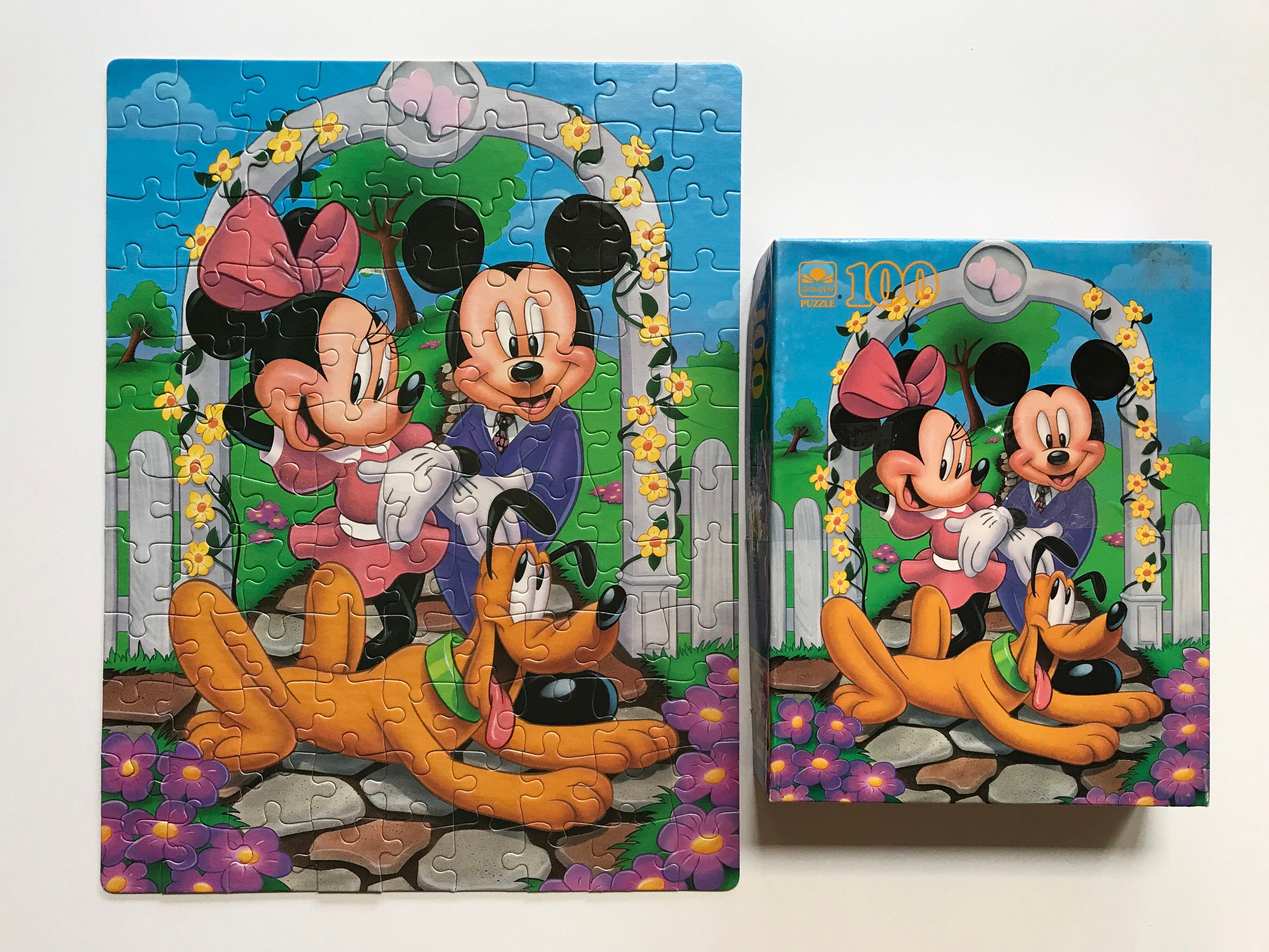 University Games Disney Deluxe Mickey & Minnie Puzzle 