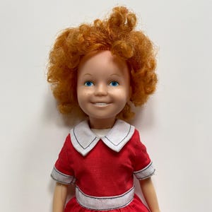 Vintage 1982 Little Orphan Annie Doll Knickerbocker Toys Retro Collectible 11"