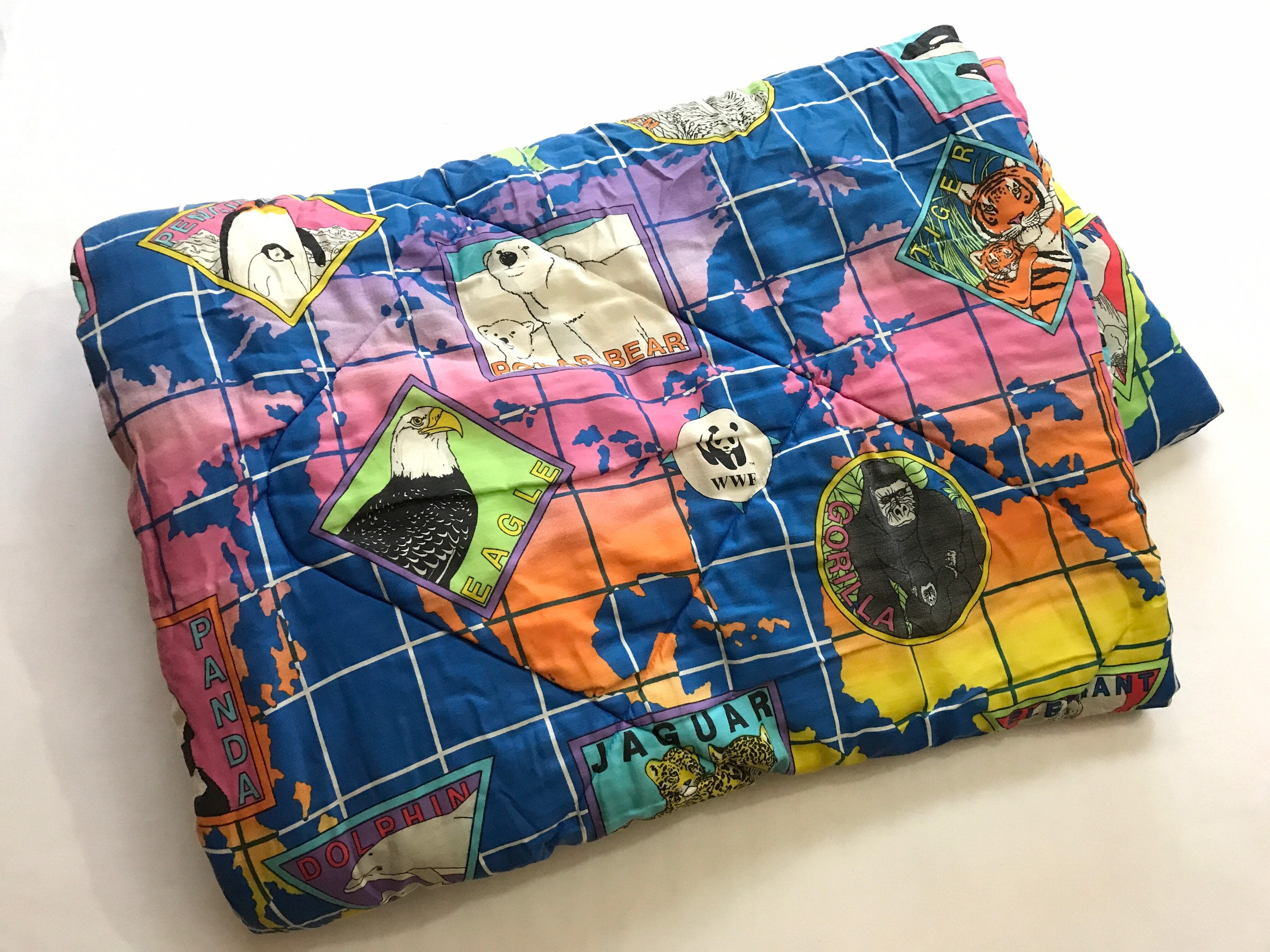 Vintage HTF Rare WWF World Wildlife Fund Foundation Animal Rights Endangered Species Twin Comforter Blanket Collectible Neon - .br Vintage HTF Rare WWF World Wildlife Fund Foundation Animal Rights Endangered Species Twin Comforter Blanket Collectible Neon - .br