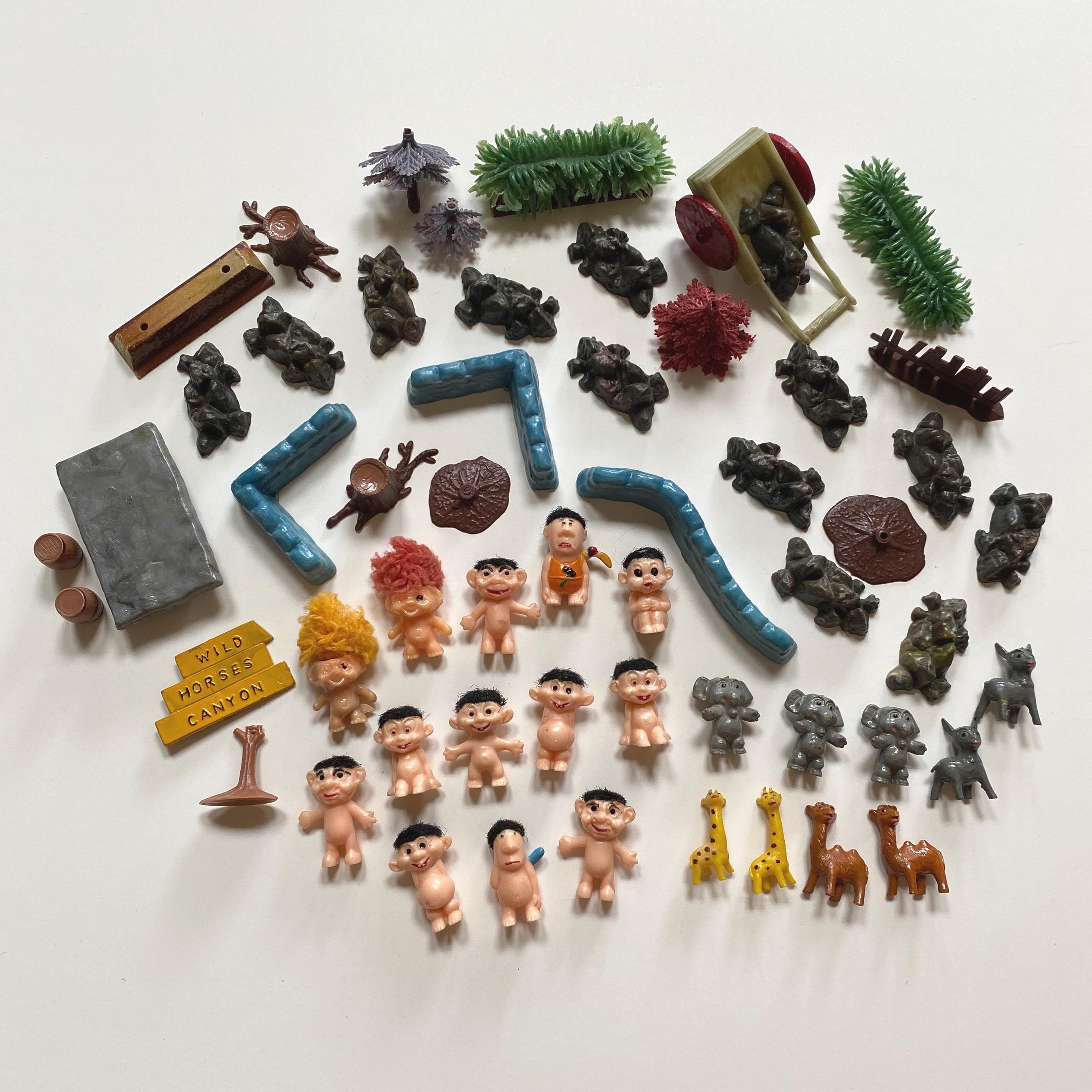 1965 Marx Troll Village Playset Pieces - LOTS of Figures! - Etsy